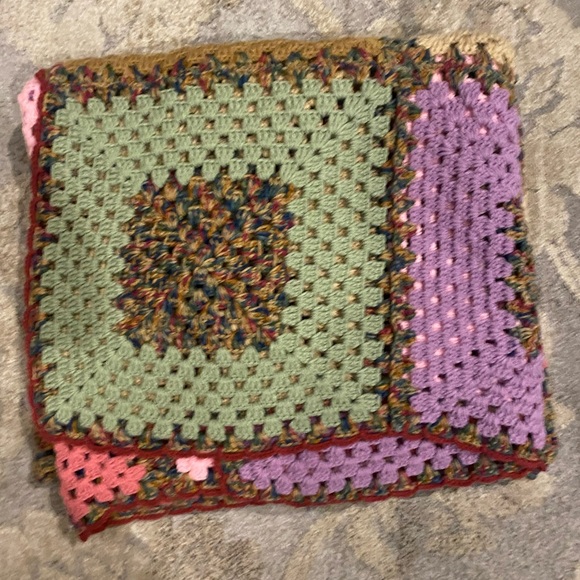 Large Granny Square Crochet Queen Blanket Boho - Picture 4 of 6